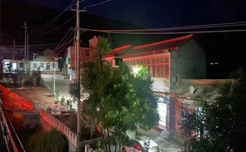 德令哈太阳能路灯防雷接地做法详解