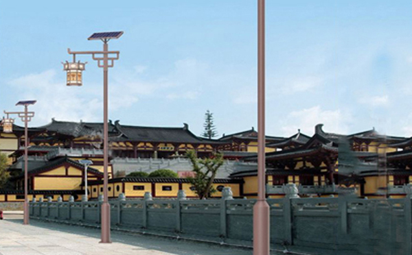 抗风型德令哈太阳能路灯：保障稳定照明不受风害